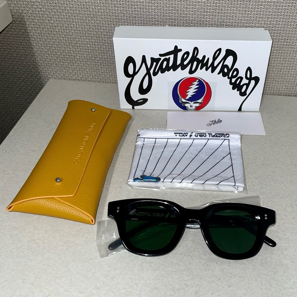 AKILA Apollo Grateful Dead Sunglasses NEW